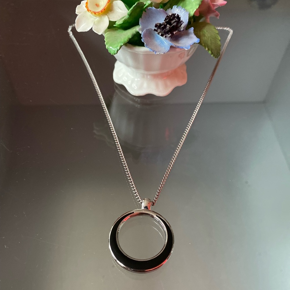 Circular Pendant and Chain